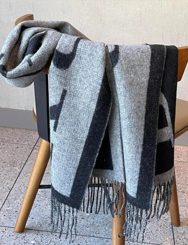Bufandas de diseñador Unisex Fashion Cachemira de invierno Bufandas para mujeres y hombres Bufá de cheques de cheque de lujo Big