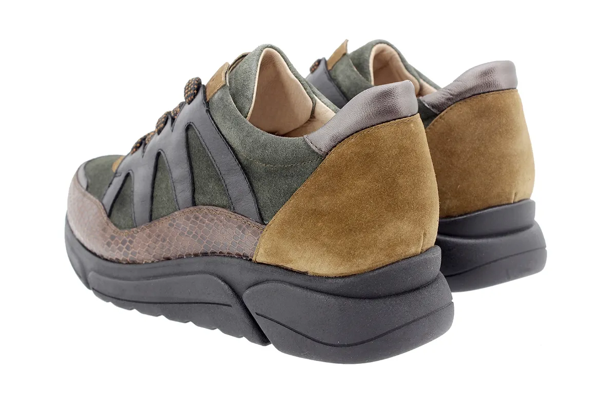 Sneaker Brown Snake